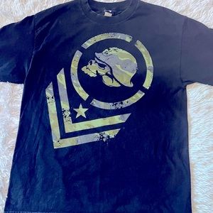 🎈5 items for $20 bundles Mens Medium short sleeve shirt “Metal Mulisha”